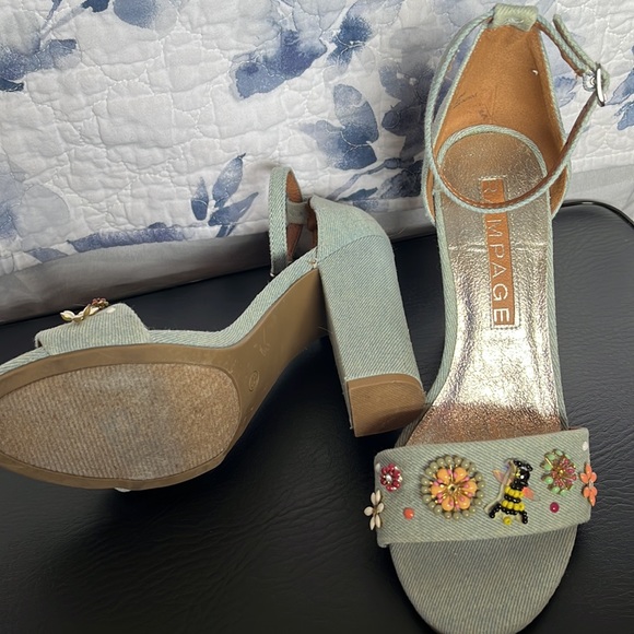 Chunky High Heeled Sandal - Picture 4 of 5